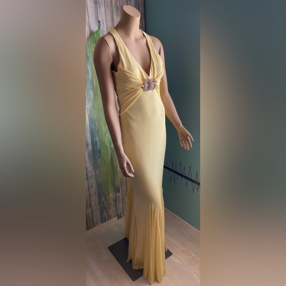 MARY L COUTURE Embellished Halter Gown SZ 4 Jeweled pin at Bodice, tulip hem.